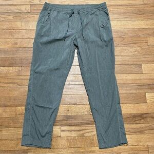 Eddie Bauer Women’s Green Charcoal-Textured Jogger Hiking Pants